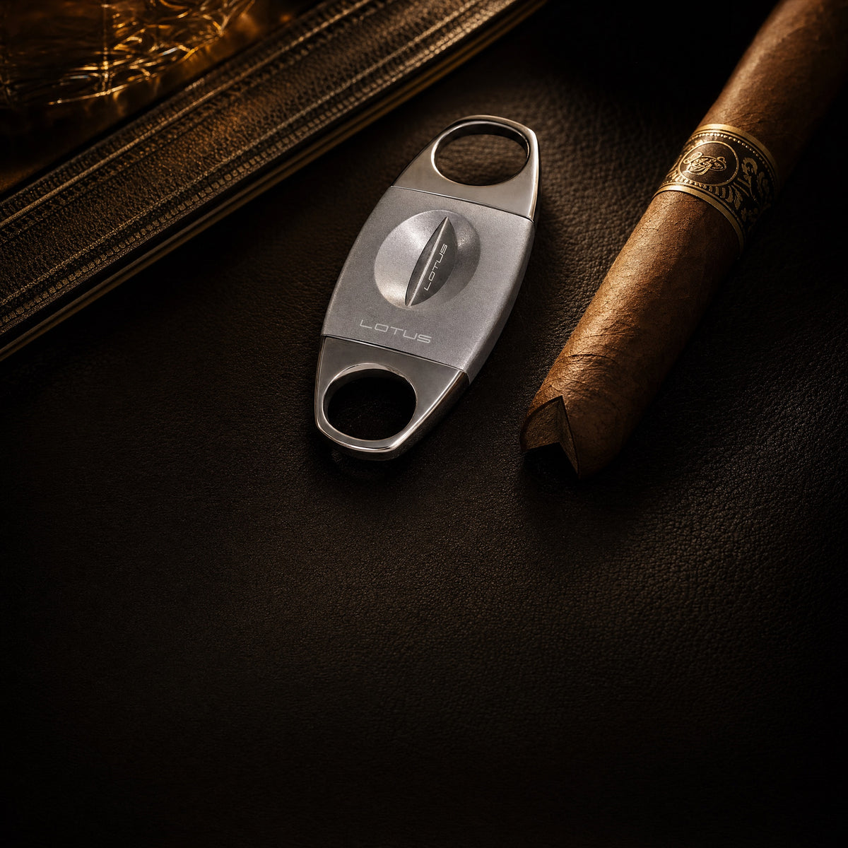 Lotus Jaws V-cutter with a cigar